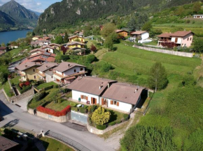 Cozy Holiday Home in Idro Lombardy with Private Garden Crone